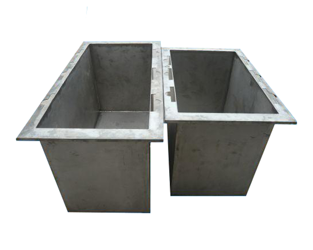 Bể Titanium
