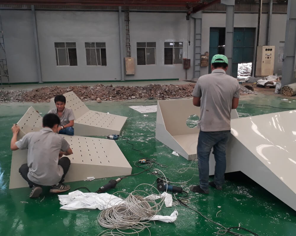 Tháp xử lý khí thải