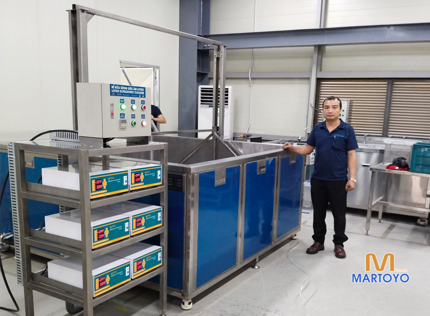 Bể làm sạch bằng sóng siêu âm 12000W